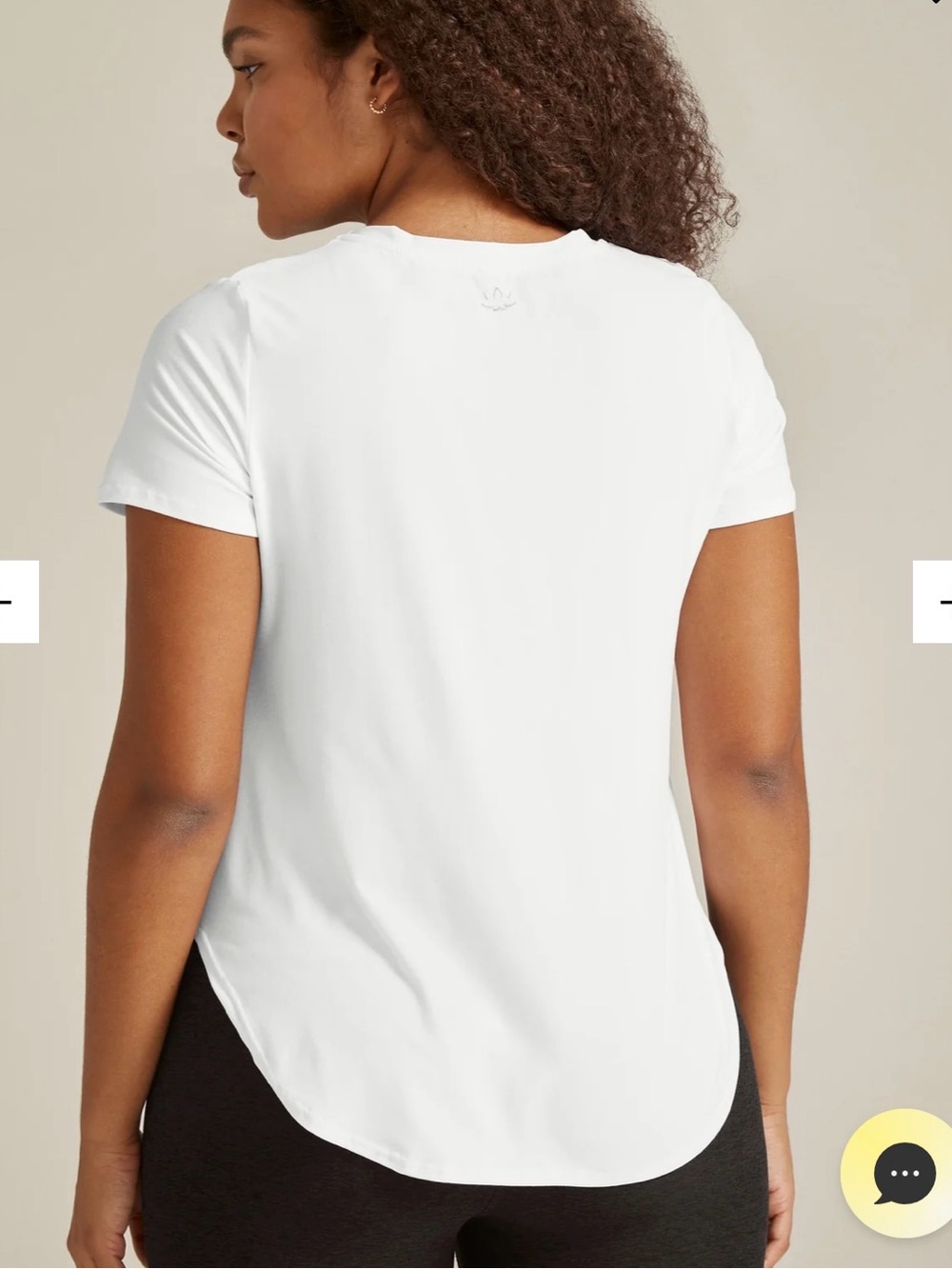 Beyond Yoga Women's White featherweight on the down low Short Sleeve Tee - Picture 3 of 7
